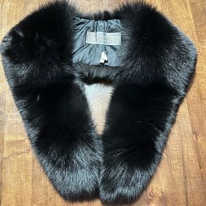 Saga Fox Fur Black Collar